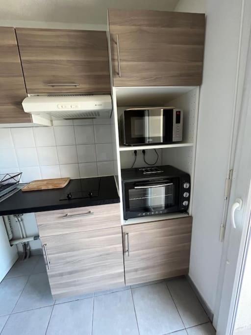 Joli Appt 45 M2 Avec Terrasse Apartman Lunel  Kültér fotó
